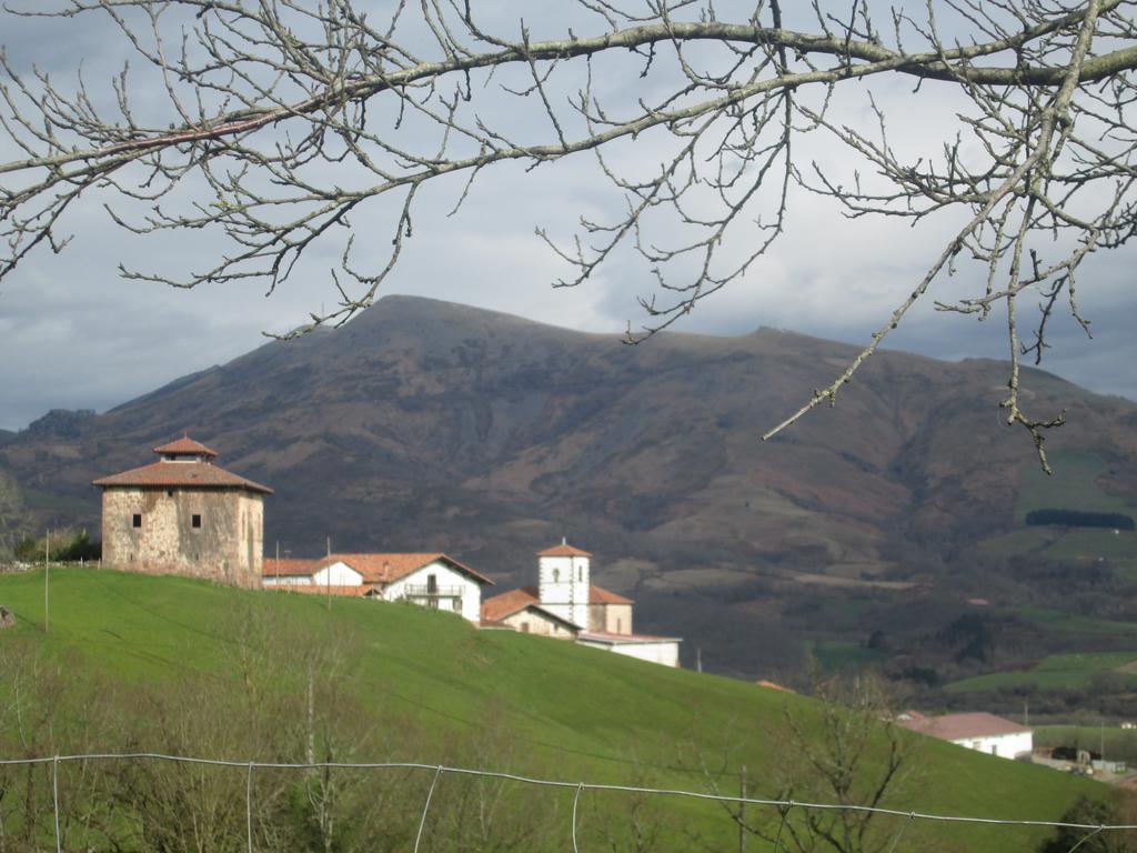 Apaiolarre Guest House Zuaztoy de Azpilcueta Bagian luar foto