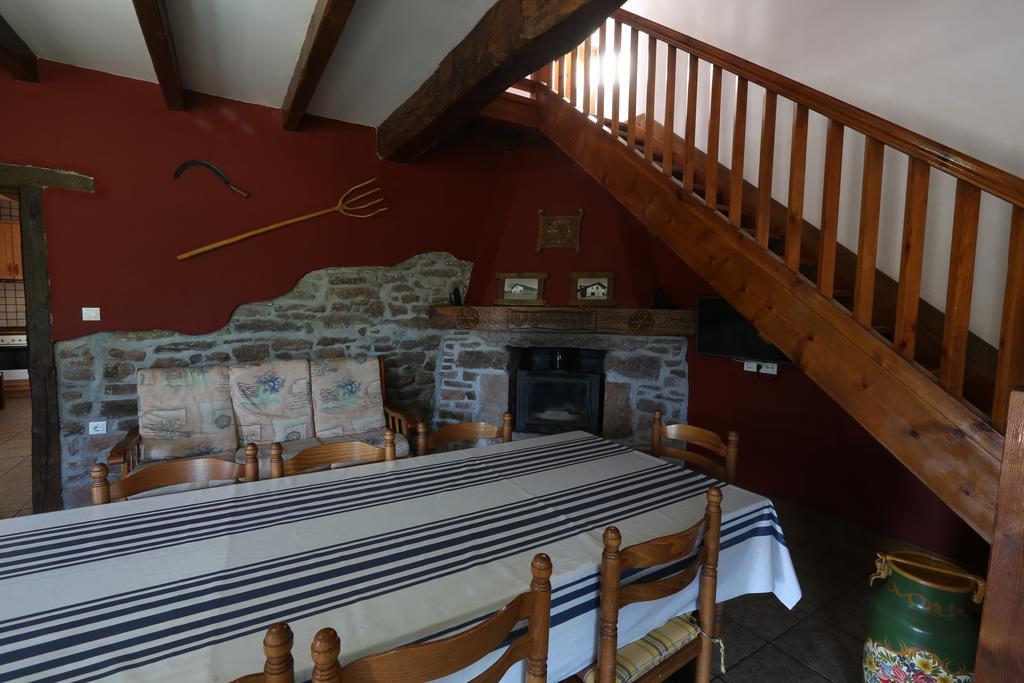 Apaiolarre Guest House Zuaztoy de Azpilcueta Ruang foto